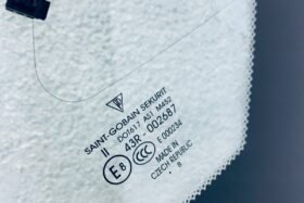 Предно стъкло PORSCHE BOXTER CAYMAN 2005-2013 OE-3 на ниска цена