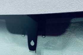 ПРЕДНО СТЪКЛО PORSCHE CAYENNE 2010-2017 С ОТОПЛЕНИЕ + СЕНЗОР-2 на ниска цена