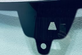 Предно стъкло PORSCHE PANAMERA 2016- АКУСТИКА+КАМЕРА+СЕНЗОР-2 на ниска цена