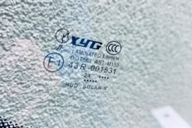 Предно стъкло PORSCHE TAYCAN 2020- SOLAR+КАМЕРА+СЕНЗОР+HUD-3 на ниска цена