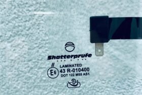 Предно стъкло RANGE ROVER EVOQUE 3D С ПОДГРЯВАНЕ + КАМЕРА + СЕНЗОР-3 на ниска цена