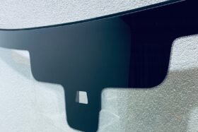 Предно стъкло RANGE ROVER SPORT L494 2013- SOLAR+СЕНЗОР+HUD+ОТОПЛЕНИЕ-2 на ниска цена