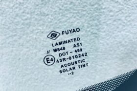 Предно стъкло RANGE ROVER SPORT L494 KAM+SENS+GRZA-3 на ниска цена