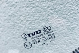 Предно стъкло RENAULT CAPTUR 2013-2018 с датчик за дъжд/залез.-3 на ниска цена