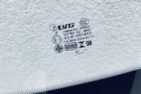 ПРЕДНО СТЪКЛО RENAULT CAPTUR 5D SUV 2013--3 на ниска цена