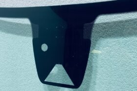 Предно стъкло RENAULT CLIO V 2019- АКУСТИЧНО+КАМЕРА+СЕНЗОР-2 на ниска цена