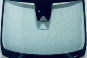 Предно стъкло RENAULT CLIO V 2019- АКУСТИЧНО+КАМЕРА+СЕНЗОР на ниска цена