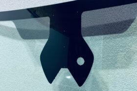 Предно стъкло RENAULT ESPACE 2020 - АКУСТИЧНО + КАМЕРА + СЕНЗОР-2 на ниска цена