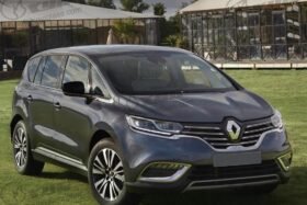 ПРЕДНО СТЪКЛО RENAULT ESPACE V 2015-2018 КАМЕРА+СЕНЗОР-3 на ниска цена