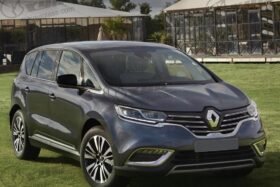 ПРЕДНО СТЪКЛО RENAULT ESPACE V 2020- АКУ+КАМ+СЕНЗ-4 на ниска цена