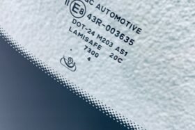 Предно стъкло RENAULT KADJAR 2015-2018 АКУСТИКА+СЕНЗОР-3 на ниска цена