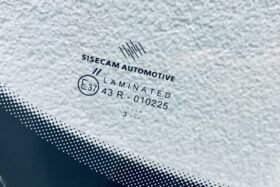 Предно стъкло RENAULT KANGO CITAN 22- NISSAN TOWNSTAR 2022- КАМЕРА+СЕНЗОР-3 на ниска цена