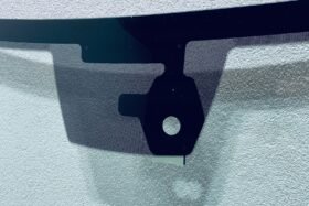 Предно стъкло RENAULT KANGOO 2021- MERCEDES CITAN 2022- СЕНЗОР-2 на ниска цена