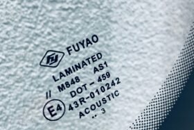 Предно стъкло RENAULT KOLEOS 2016- АКУСТИКА+КАМЕРА+СЕНЗОР+ОГРЯВАНЕ-3 на ниска цена