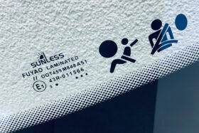 Предно стъкло RENAULT LAGUNA II 2001-2007 СОЛАРНО-3 на ниска цена