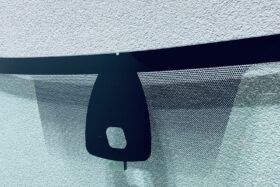 ПРЕДНО СТЪКЛО RENAULT LAGUNA II 2003-2007 СЕНЗОР РОМБ-2 на ниска цена