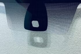 Предно стъкло RENAULT LAGUNA II 5D/KBI 2003-2007 SOLAR+СЕНЗОР-2 на ниска цена