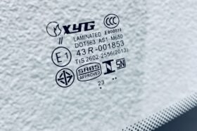 ПРЕДНО СТЪКЛО RENAULT MEGANE II 2002-2008 СЕНЗОР-3 на ниска цена