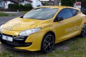 ПРЕДНО СТЪКЛО RENAULT MEGANE III 3D COUPE 2008-2016 СЕНЗОР-3 на ниска цена