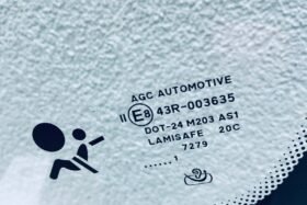 Предно стъкло RENAULT MEGANE III 5D 2008- АКУСТИКА+КАМЕРА+СЕНЗОР-3 на ниска цена