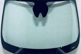 Предно стъкло RENAULT MEGANE IV 2016- АКУ+КАМ+ОЕ на ниска цена