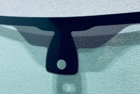 Предно стъкло RENAULT MEGANE IV 2016- АКУСТИКА+СЕНЗОР+OEM-2 на ниска цена