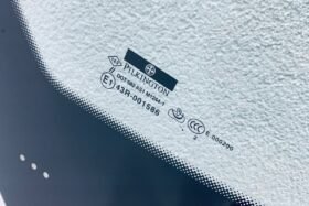 Предно стъкло RENAULT MEGANE IV 2020- АКУСТИКА+КАМЕРА+СЕНЗОР-3 на ниска цена