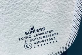 Предно стъкло RENAULT SCENIC I 1996-2003 СОЛАРИЧНО-2 на ниска цена