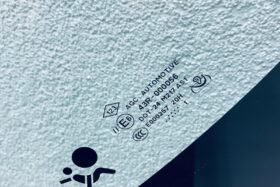 Предно стъкло RENAULT SCENIC III 2009- АКУСТИКА+СЕНЗОР+OEM-3 на ниска цена