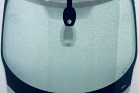 Предно стъкло RENAULT SCENIC III 2009- АКУСТИКА+СЕНЗОР+OEM на ниска цена