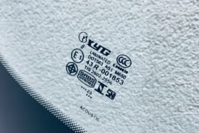 Предно стъкло RENAULT TALISMAN 2020- АКУ+КАМ+СЕН-3 на ниска цена