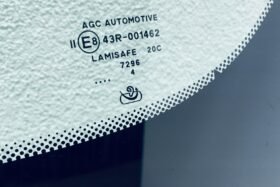 Предно стъкло RENAULT TRAFIC OPEL VIVARO 2014- FIAT TALENTO 2016- АКУТУЧНА-3 на ниска цена