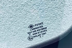 Предно стъкло RENAULT TWINGO III SMART FOR FOUR 2014- С КАМЕРА-3 на ниска цена