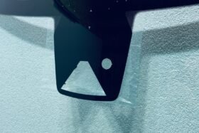 Предно стъкло RENAULT ZOE 2019- АКУСТИКА+КАМЕРА+СЕНЗОР-2 на ниска цена