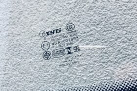 ПРЕДНО СТЪКЛО ROLLS ROYCE WRAITH COUPE 2014- SOL+КЛИМ+СЕНЗОР+HUD-4 на ниска цена