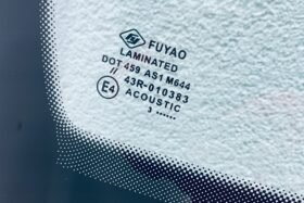 Предно стъкло SEAT ARONA 03.2019- АКУСТИКА+КАМЕРА+СЕНЗОР-3 на ниска цена