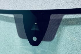 Предно стъкло SEAT ARONA 03/2019- АКУСТИКА+КАМЕРА+СЕНЗОР ОРИГИНАЛ-2 на ниска цена