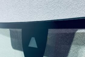 Предно стъкло SEAT CUPRA ATECA 2020- АКУСТИКА+СОЛАР+КАМЕРА +СЕНЗОР+ОГРЕВАНЕ-2 на ниска цена