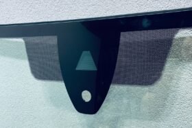 Предно стъкло SEAT CUPRA ATECA 2020- АКУСТИКА+СОЛАР+КАМЕРА+СЕНЗОР+ОТОПЛЕНИЕ-2 на ниска цена