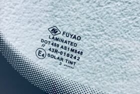 Предно стъкло SEAT IBIZA IV 2015-2017 с АНТЕНА + СЕНЗОР-3 на ниска цена