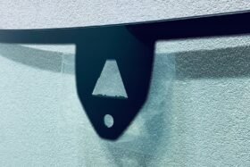 Предно стъкло SEAT LEON 2012-2016 АКУСТИКА+КАМЕРА+СЕНЗОР-2 на ниска цена