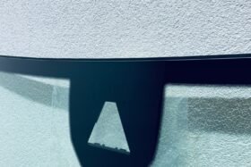 Предно стъкло SEAT LEON 2012-2016 КАМЕРА+СЕНЗОР-2 на ниска цена