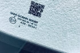 Предно стъкло SEAT LEON 2012-2016 СЕНЗОР + КАМЕРА-3 на ниска цена