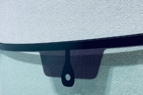 Предно стъкло SEAT LEON 2016-2020 АКУСТИКА+СЕНЗОР-2 на ниска цена