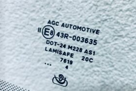 Предно стъкло SEAT LEON 2016-2020 АКУСТИКА+СЕНЗОР-3 на ниска цена