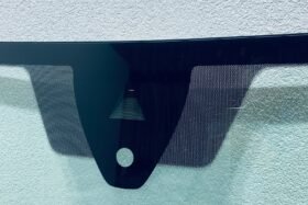 Предно стъкло SEAT LEON IV 2020- АКУСТИКА+КАМЕРА+СЕНЗОР ОРИГИНАЛ-2 на ниска цена