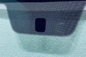 Предно стъкло SKODA CITIGO SEAT MII VW UP 2012--2 на ниска цена