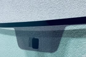 Предно стъкло SKODA CITIGO SEAT MII VW UP 2012--2 на ниска цена