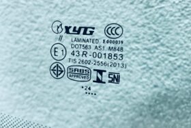 Предно стъкло SKODA CITIGO SEAT MII VW UP 2012--3 на ниска цена