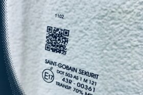 Предно стъкло SKODA FABIA IV 2021- КАМЕРА-3 на ниска цена